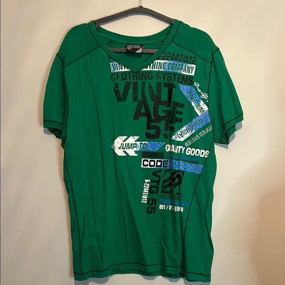 Green Graphic Men's Shirt - Picture 1 of 3